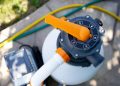 Pool Filter Reinigen für klares Wasser (Anleitung)