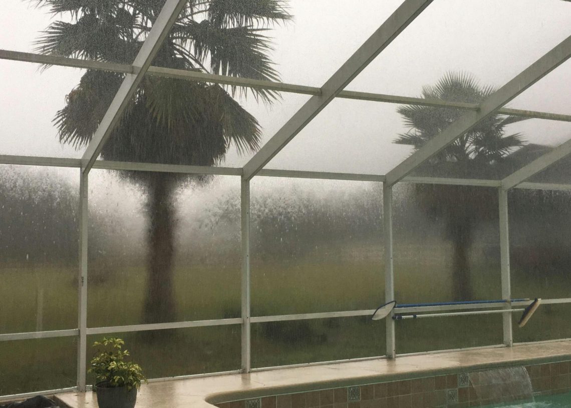 Loch Im Pool Finden Ohne Wasser Abzulassen Loch im Pool finden – Ohne Wasser abzulassen