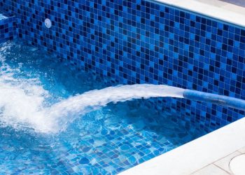 Pool-Wartung: Das gilt es zu beachten