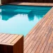 WPC-Dielen am Pool verlegen: Worauf es bei der Poolumrandung wirklich ankommt